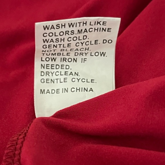 Red Women's Sweater XL - Picture 3 of 5